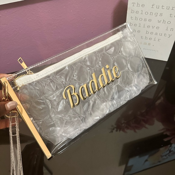 ‘Baddie’ clear see-through clutch - Picture 3 of 3